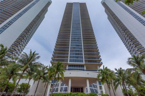 Condo in Hallandale Beach, Florida, 1 bedroom  № 1703732