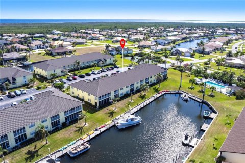 Condo à Punta Gorda, Floride, 2 chambres  № 2103526