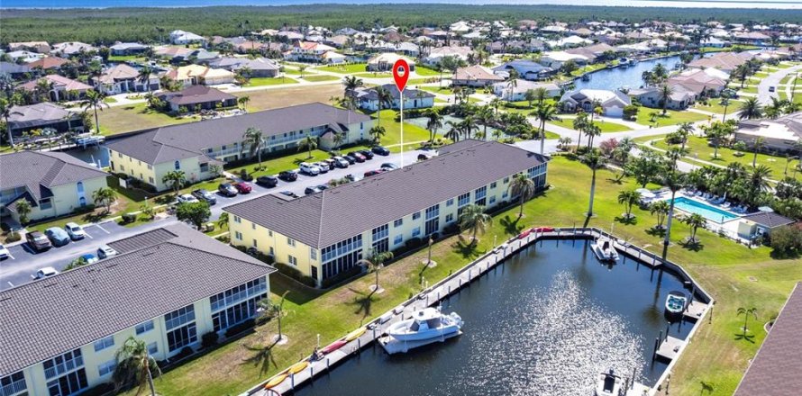 Condo à Punta Gorda, Floride, 2 chambres № 2103526