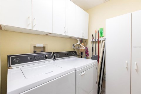 Copropriété à vendre à Punta Gorda, Floride: 2 chambres, 103.12 m2 № 2103526 - photo 15