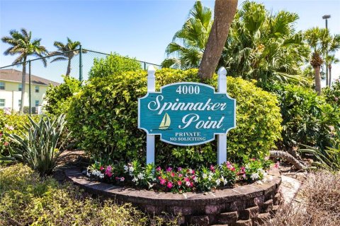 Copropriété à vendre à Punta Gorda, Floride: 2 chambres, 103.12 m2 № 2103526 - photo 30