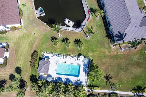 Copropriété à vendre à Punta Gorda, Floride: 2 chambres, 103.12 m2 № 2103526 - photo 29