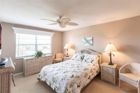 Copropriété à vendre à Punta Gorda, Floride: 2 chambres, 103.12 m2 № 2103526 - photo 8