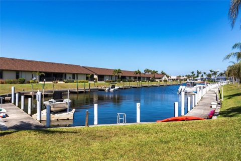 Copropriété à vendre à Punta Gorda, Floride: 2 chambres, 103.12 m2 № 2103526 - photo 20