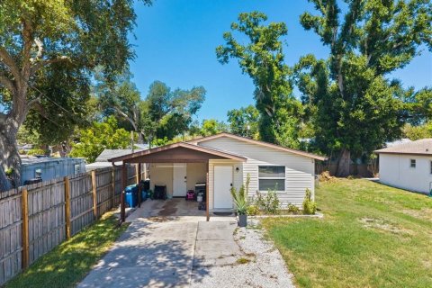 House in Sarasota, Florida 2 bedrooms, 83.98 sq.m. № 2239390