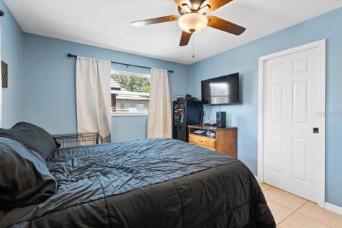 House in Sarasota, Florida 2 bedrooms, 83.98 sq.m. № 2239390 - photo 15