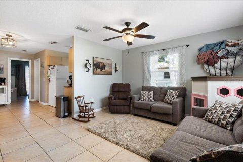House in Sarasota, Florida 2 bedrooms, 83.98 sq.m. № 2239390 - photo 7