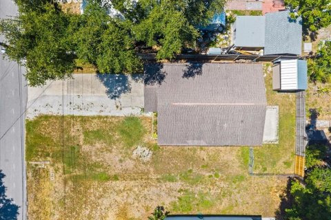 House in Sarasota, Florida 2 bedrooms, 83.98 sq.m. № 2239390 - photo 4