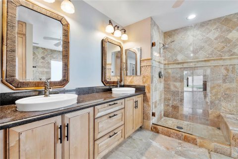 Villa ou maison à vendre à Sunrise, Floride: 5 chambres, 337.51 m2 № 1931465 - photo 20