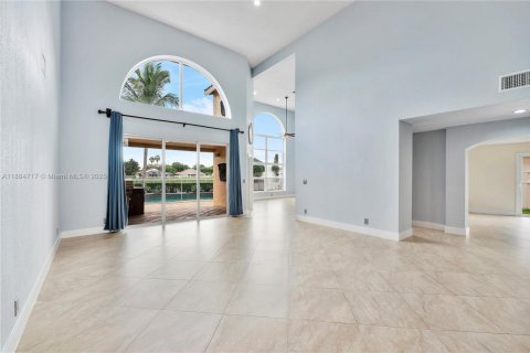Villa ou maison à vendre à Sunrise, Floride: 5 chambres, 337.51 m2 № 1931465 - photo 7