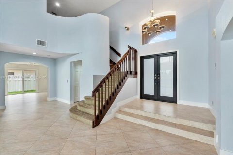 Villa ou maison à vendre à Sunrise, Floride: 5 chambres, 337.51 m2 № 1931465 - photo 6