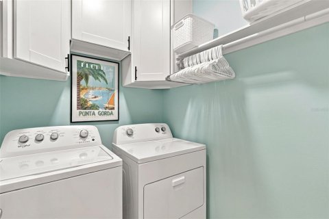 Villa ou maison à vendre à Port Charlotte, Floride: 3 chambres, 155.7 m2 № 2427281 - photo 29