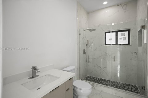 House in Miami, Florida 3 bedrooms, 157 sq.m. № 1992714 - photo 19