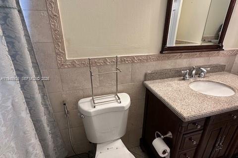 House in Miami, Florida 3 bedrooms, 111.3 sq.m. № 2002725 - photo 28