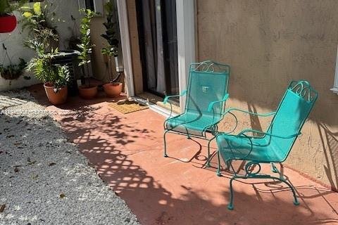 House in Miami, Florida 3 bedrooms, 111.3 sq.m. № 2002725 - photo 25