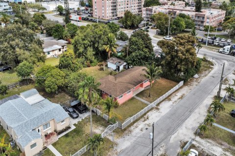 Купить виллу или дом в Майами, Флорида 3 спальни, 228.08м2, № 2033836 - фото 23