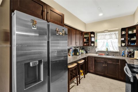 Купить виллу или дом в Майами, Флорида 3 спальни, 228.08м2, № 2033836 - фото 16