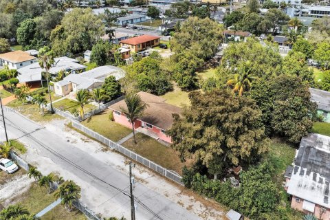 Купить виллу или дом в Майами, Флорида 3 спальни, 228.08м2, № 2033836 - фото 24