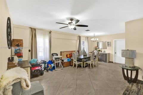 Купить виллу или дом в Майами, Флорида 3 спальни, 228.08м2, № 2033836 - фото 7