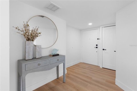 Copropriété à vendre à Treasure Island, Floride: 2 chambres, 140.28 m2 № 2373409 - photo 5