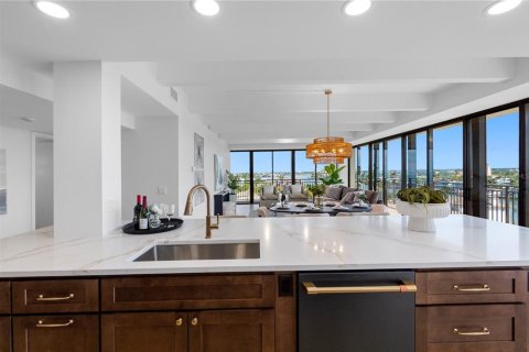 Copropriété à vendre à Treasure Island, Floride: 2 chambres, 140.28 m2 № 2373409 - photo 20
