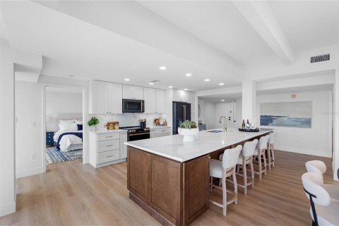 Copropriété à vendre à Treasure Island, Floride: 2 chambres, 140.28 m2 № 2373409 - photo 16