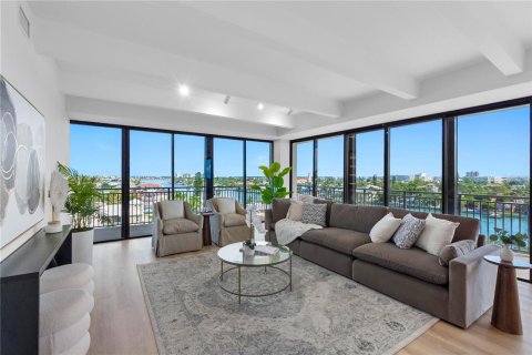 Copropriété à vendre à Treasure Island, Floride: 2 chambres, 140.28 m2 № 2373409 - photo 25