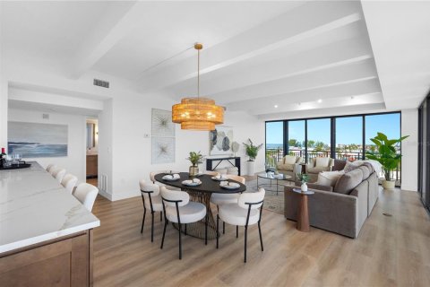 Copropriété à vendre à Treasure Island, Floride: 2 chambres, 140.28 m2 № 2373409 - photo 24
