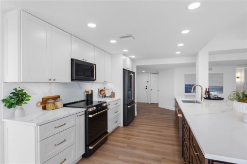 Copropriété à vendre à Treasure Island, Floride: 2 chambres, 140.28 m2 № 2373409 - photo 19
