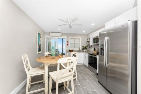 Condo in Englewood, Florida, 3 bedrooms  № 1529161 - photo 10