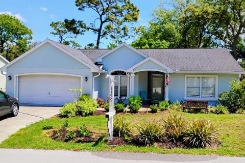 House in Ocala, Florida 2 bedrooms, 113.9 sq.m. № 1733400 - photo 1