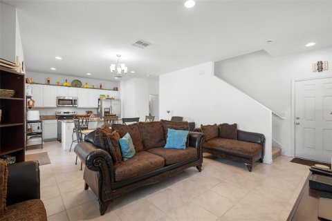 Townhouse in Port Orange, Florida 3 bedrooms, 153.1 sq.m. № 1635189 - photo 21