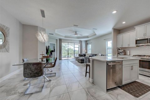 House in Nokomis, Florida 2 bedrooms, 141.03 sq.m. № 1654547 - photo 17