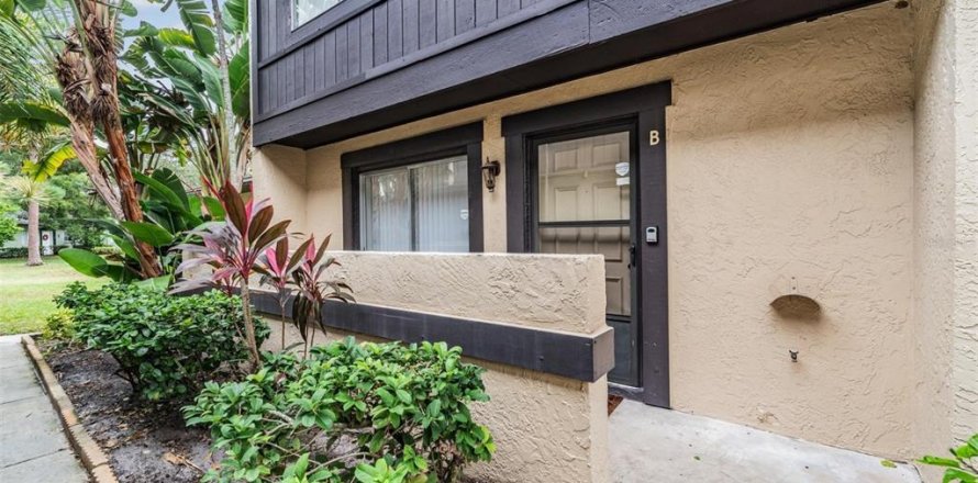 Condo in Clearwater, Florida, 2 bedrooms № 2221970