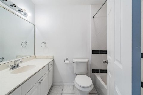 Condo in Clearwater, Florida, 2 bedrooms № 2221970 - photo 12