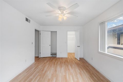 Condo in Clearwater, Florida, 2 bedrooms № 2221970 - photo 14