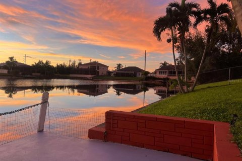 Casa en venta en Cape Coral, Florida, 3 dormitorios, 147.99 m2 № 1414034 - foto 5