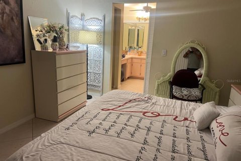 Купить виллу или дом в Кейп-Корал, Флорида 8 комнат, 147.99м2, № 1414034 - фото 21