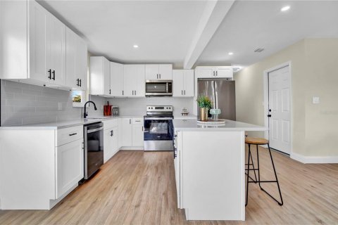 Casa en venta en Orlando, Florida, 3 dormitorios, 113.15 m2 № 1893843 - foto 9