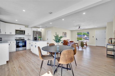 Casa en venta en Orlando, Florida, 3 dormitorios, 113.15 m2 № 1893843 - foto 8