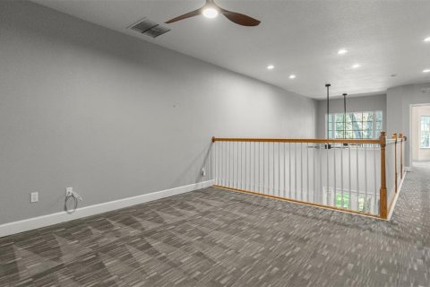 Condo in Gainesville, Florida, 3 bedrooms № 2195666 - photo 29