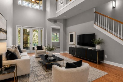 Condo in Gainesville, Florida, 3 bedrooms № 2195666 - photo 18