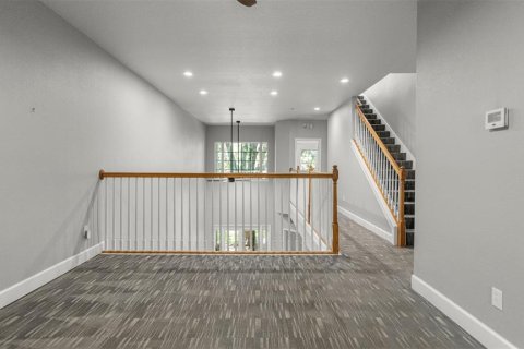 Condo in Gainesville, Florida, 3 bedrooms № 2195666 - photo 30