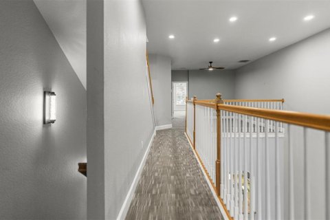 Condo in Gainesville, Florida, 3 bedrooms № 2195666 - photo 23