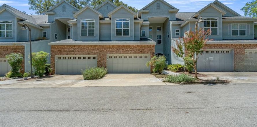 Condo in Gainesville, Florida, 3 bedrooms № 2195666