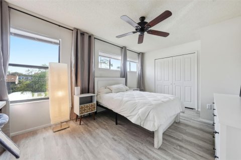 Touwnhouse à vendre à Orlando, Floride: 2 chambres, 114.83 m2 № 2045906 - photo 4