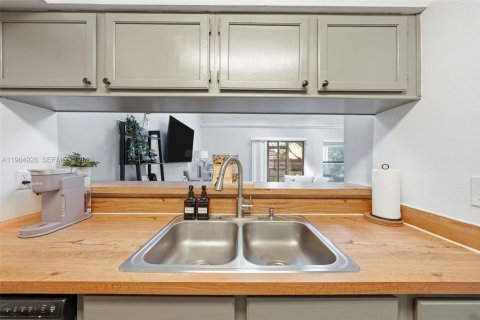 Touwnhouse à vendre à Orlando, Floride: 2 chambres, 114.83 m2 № 2045906 - photo 22