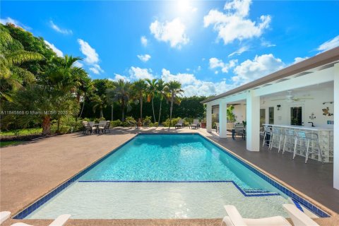 Villa ou maison à vendre à Palmetto Bay, Floride: 4 chambres, 178.93 m2 № 1941899 - photo 27