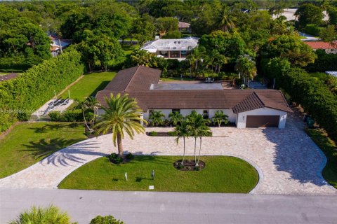Villa ou maison à vendre à Palmetto Bay, Floride: 4 chambres, 178.93 m2 № 1941899 - photo 3