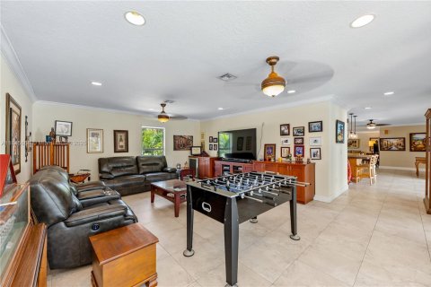 Villa ou maison à vendre à Palmetto Bay, Floride: 4 chambres, 178.93 m2 № 1941899 - photo 24